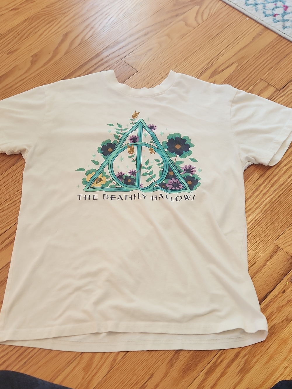 Harry Potter The Deathly Hallows Flowers T-Shirt White/Cream